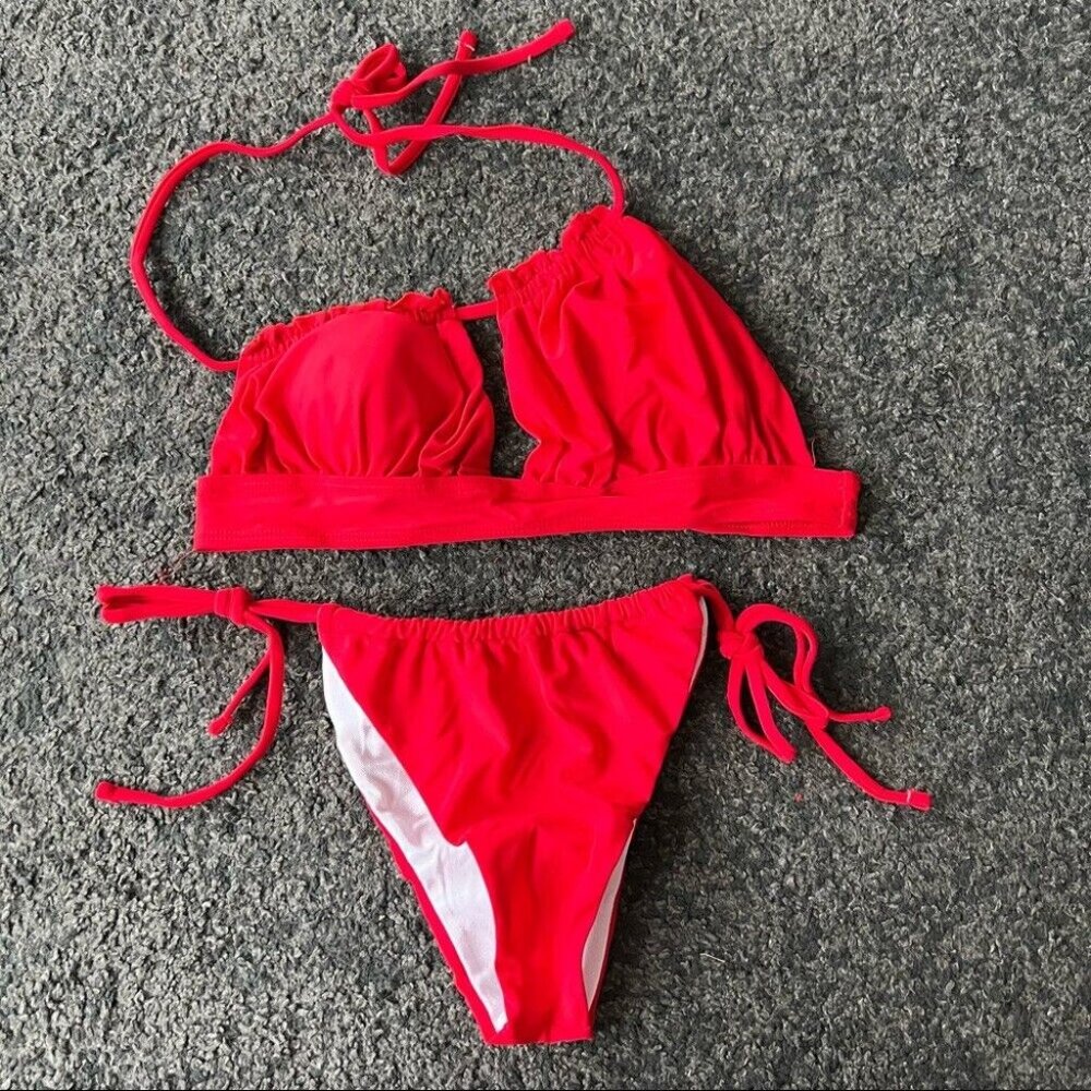 Red halter asymmetrical bikini set - Picture 4 of 4